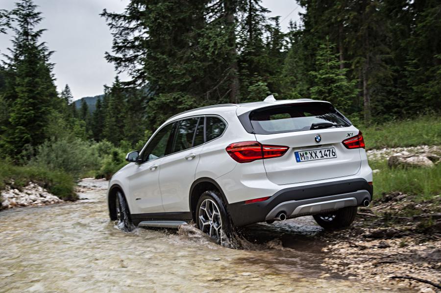  BMW X1 xDrive2.5d xLine 2015 года  (фото 9 из 30)